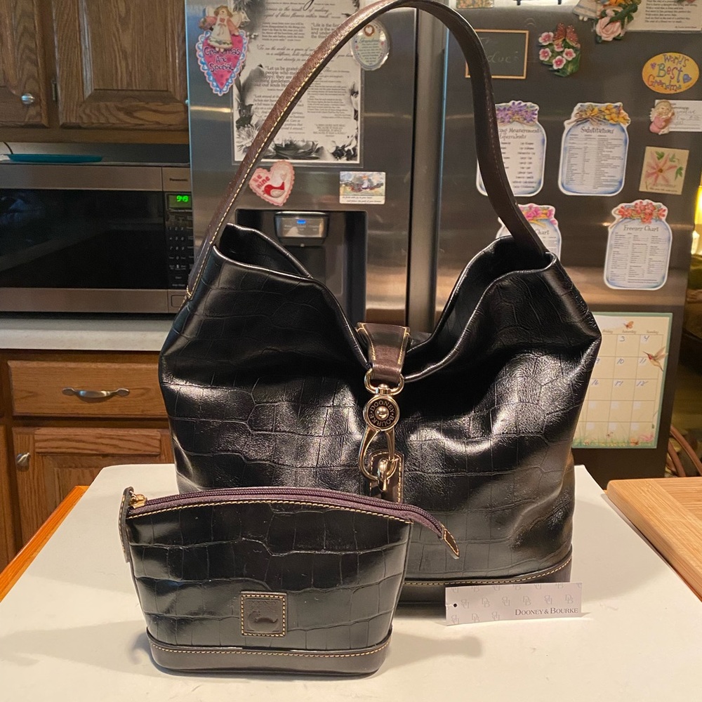 DB Belvedere Black Logo Lock Croc Emboss Leather Hobo & Cosmetic Purse